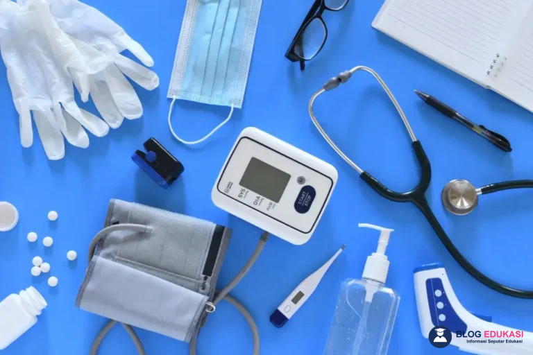 DEPKES: Peran, Program, dan Kebijakan Kesehatan di Indonesia