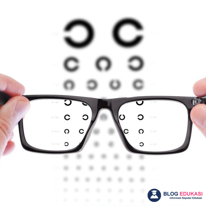 Apakah Mata Minus Bisa Berkurang? Fakta & Solusi Alami